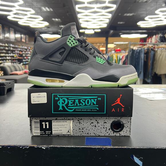 AJ4 Green Glow PO - Picture 1 of 6